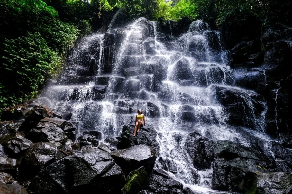 kanto lampo waterfall